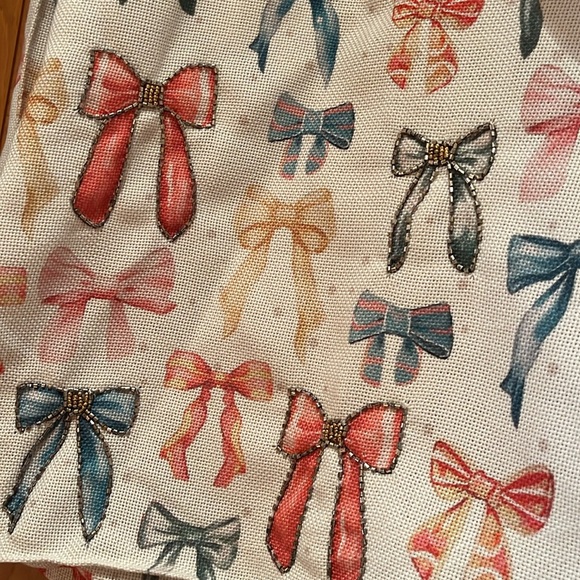 Multi-Color Bow Tote Bag - NWT - Picture 3 of 3